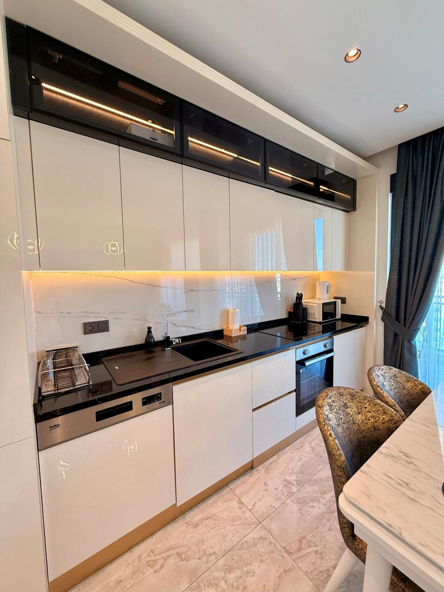 Sa Apartments! Sea View 500m To The Apartment *